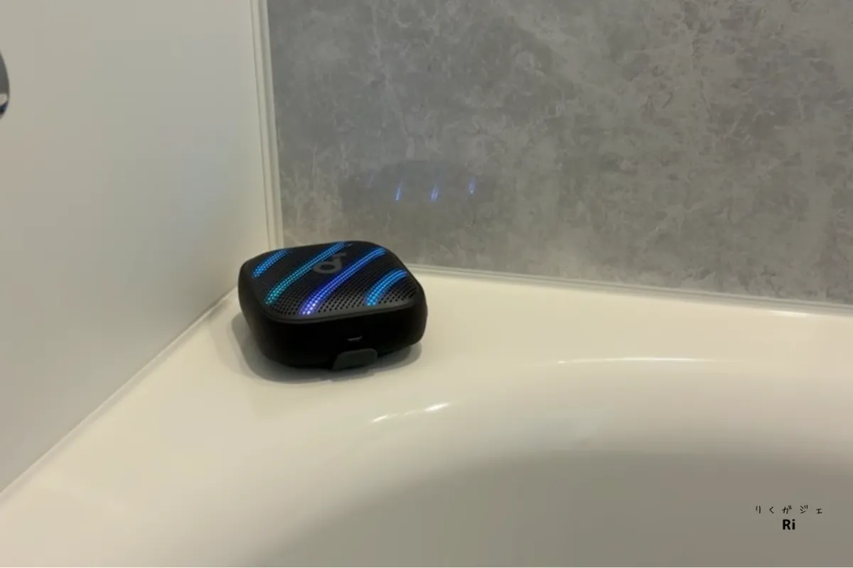 お風呂でSoundcore Boom Go 3iを使用している様子