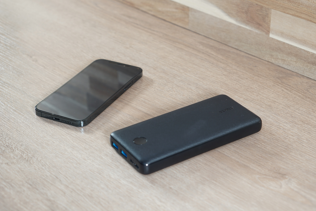 Anker PowerCore Essential 20000とiPhone12