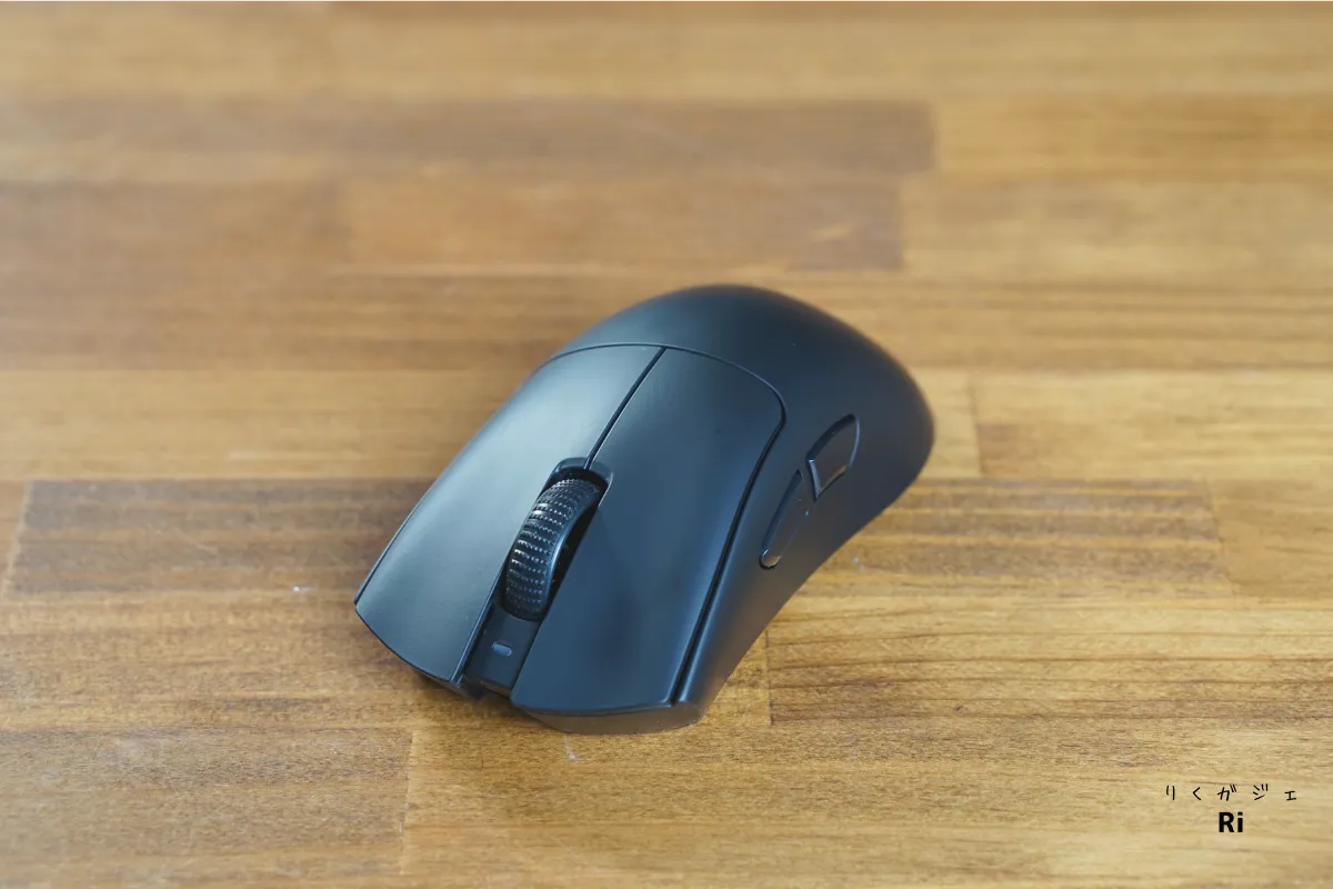 Razer DeathAdder V4 Pro ゲーミングマウス 本体デザイン